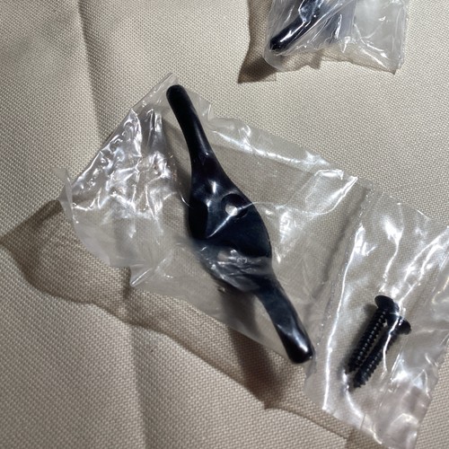 Cleat hooks black metal - cleat, 3”